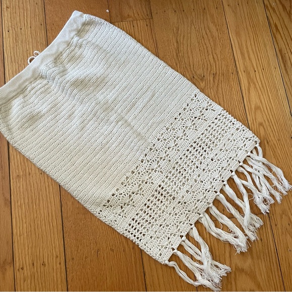 NWOT Mink Pink Crochet Tassel Midi Skirt - Picture 4 of 5